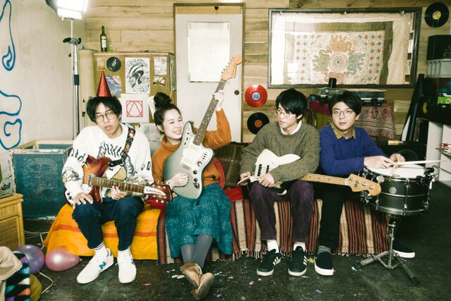 話題の台湾インディポップバンド・雀斑 Frecklesが名古屋公演を開催。台風クラブ、HoSoVoSoら共演。フード出店にYANGGAO、drawingも登場。
